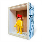 Playmobil huisje 'Geel popje met rode pet'