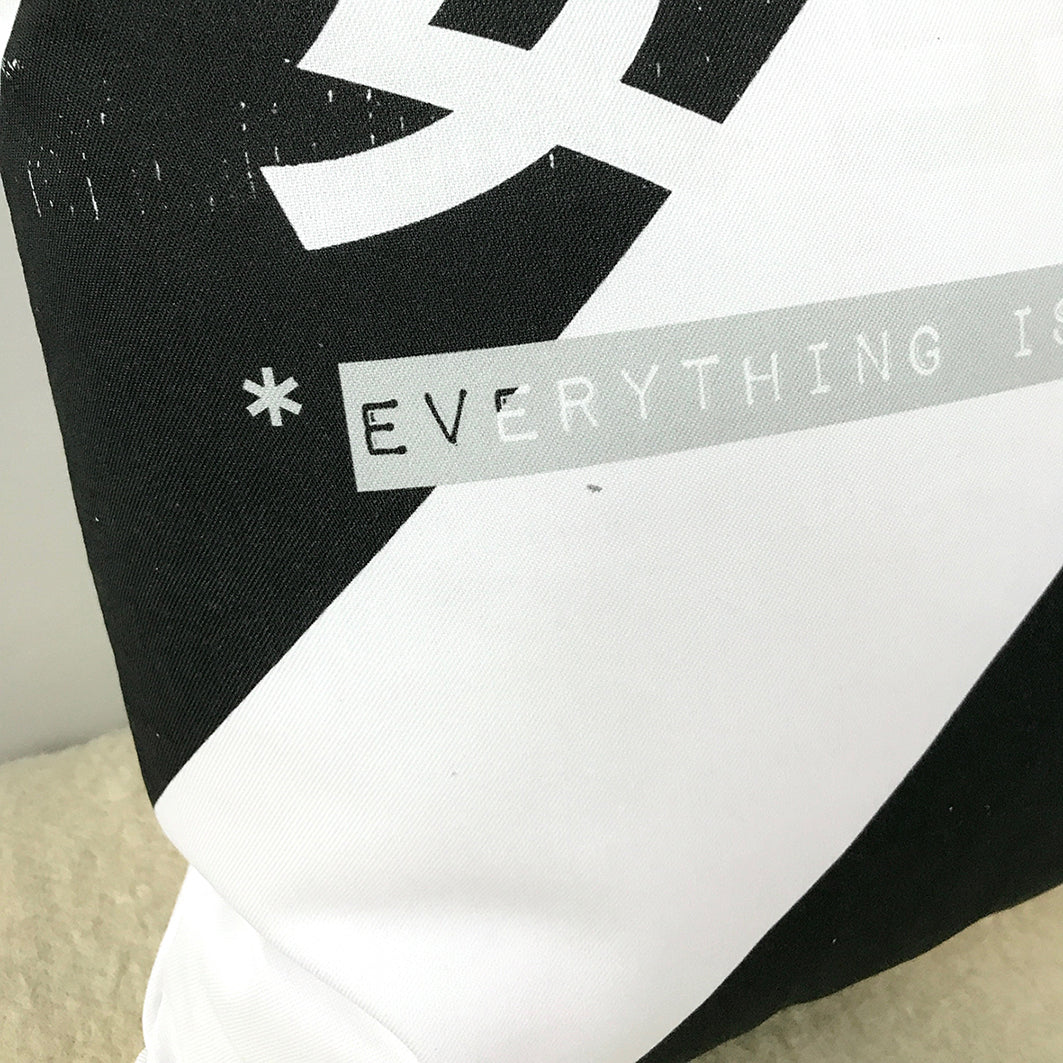 KUSSEN / F* Amazing + All Right / ZWARTWIT