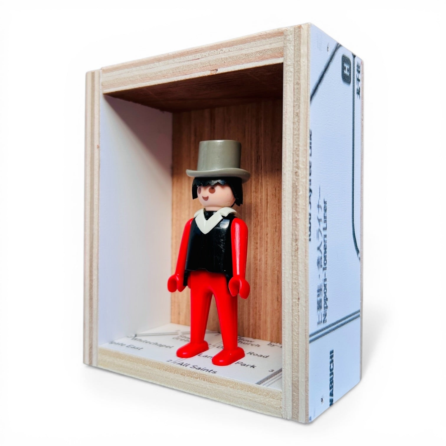 Playmobil huisje 'Zwartrood popje met grijze hoge hoed'