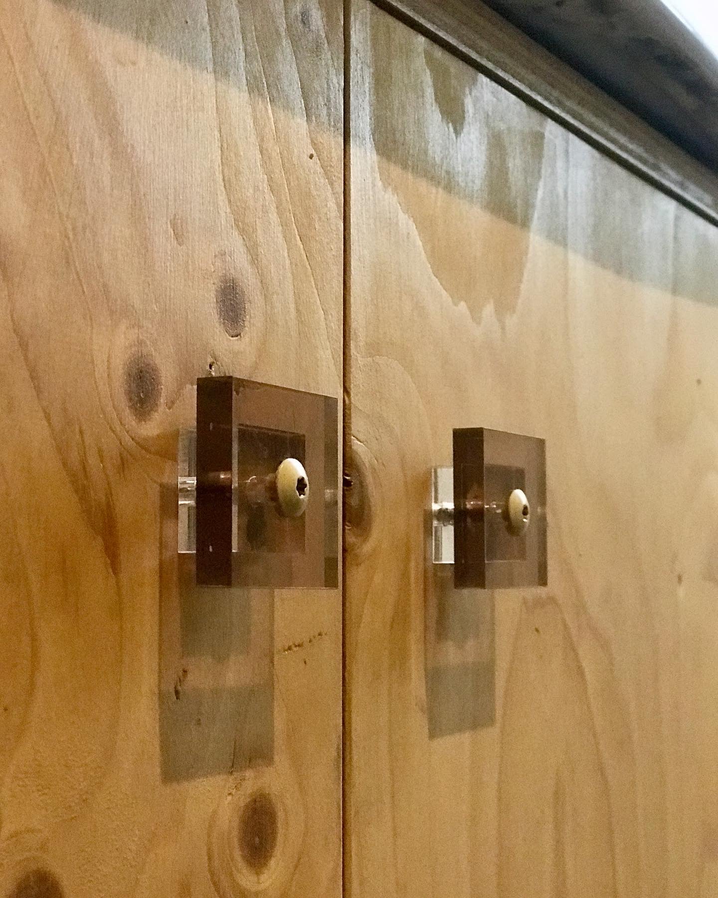 Knoppen van Gerecycled acrylglas