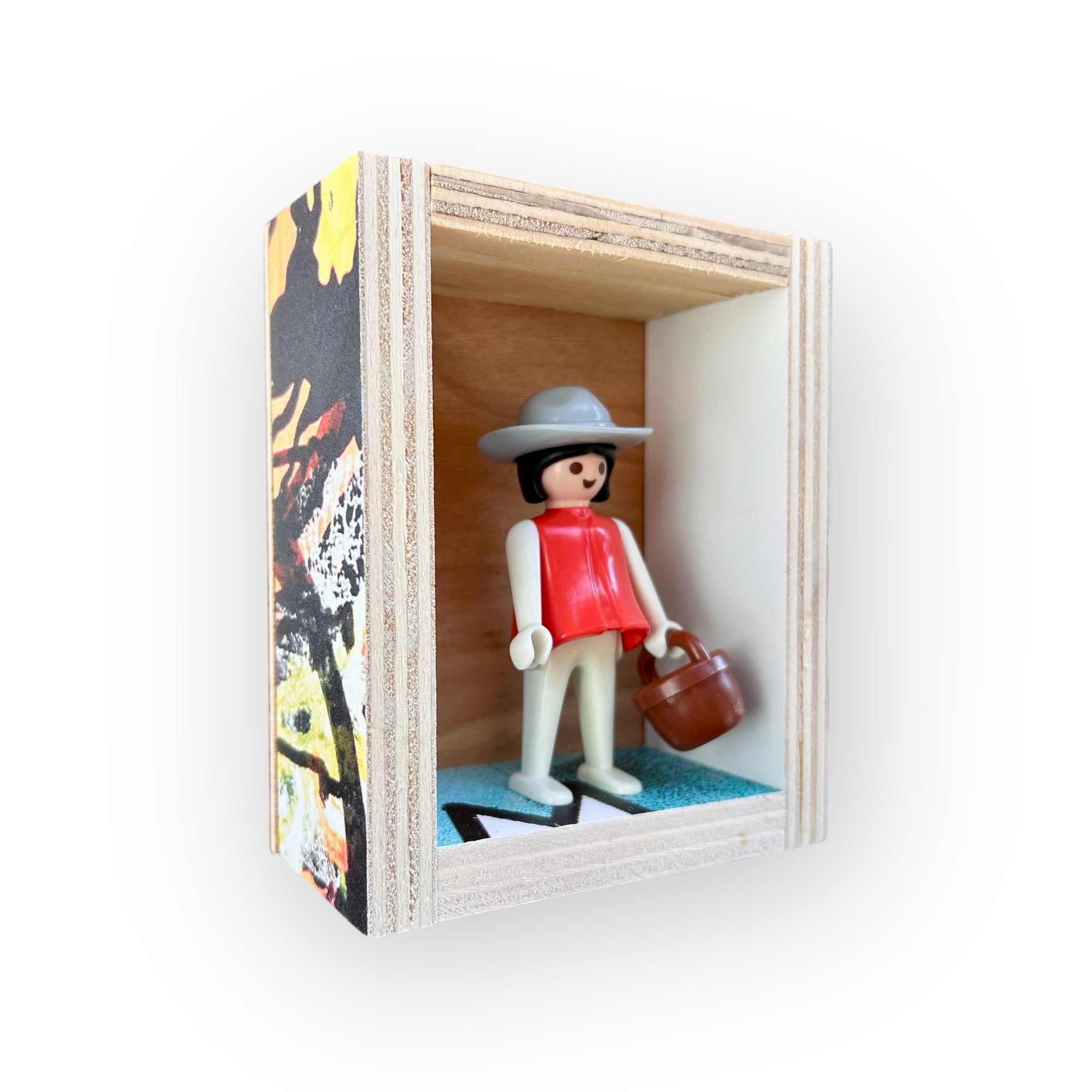 Playmobil huisje 'meisje grijze hoed en emmer'